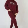 Kaiia CLOTHING EMBROIDERED POCKET 90'S JOGGERS BERRY 2 Kaiia CLOTHING EMBROIDERED POCKET 90'S JOGGERS BERRY