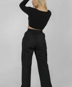 Kaiia TWIST FRONT LONG SLEEVE CROP TOP BLACK
