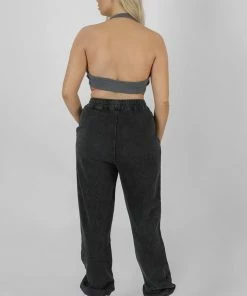 Kaiia SUPER CROPPED HALTER NECK RIBBED CROP TOP DARK GREY