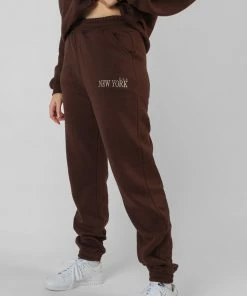 Kaiia NEW YORK 90S JOGGERS CHOCOLATE