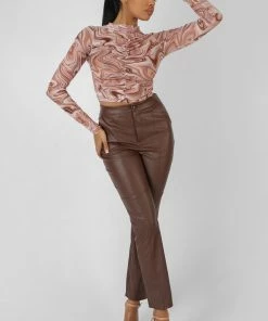 Kaiia PRINTED MESH RUCHED FRONT CROP TOP BROWN CLOTHING