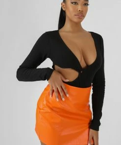 Kaiia TWIST BUST WAIST CUTOUT BODYSUIT BLACK CLOTHING 10 Kaiia TWIST BUST WAIST CUTOUT BODYSUIT BLACK CLOTHING