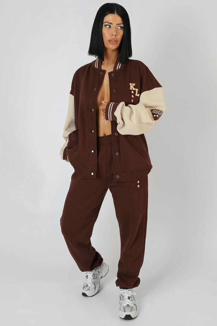 KAIIA VARSITY 90'S JOGGER CHOCOLATE CLOTHING 3 KAIIA VARSITY 90'S JOGGER CHOCOLATE CLOTHING