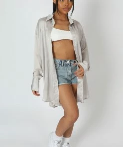 Kaiia CLOTHING OVERSIZED SATIN SHIRT SILVER