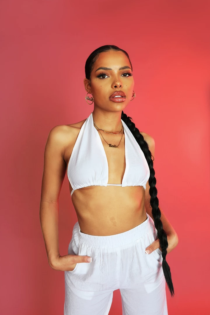 Kaiia CLOTHING CRINKLE HALTERNECK TOP WHITE 7 Kaiia CLOTHING CRINKLE HALTERNECK TOP WHITE