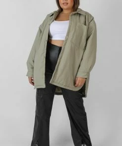 Kaiia CURVE PADDED OVERSIZED SHACKET ELM