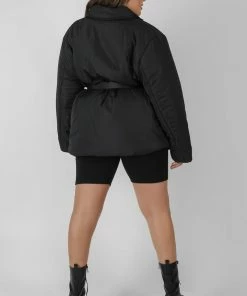Kaiia CURVE BELTED PUFFER BLAZER BLACK CLOTHING