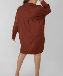 Kaiia CURVE SATIN SHIRT DRESS CHOCOLATE CLOTHING