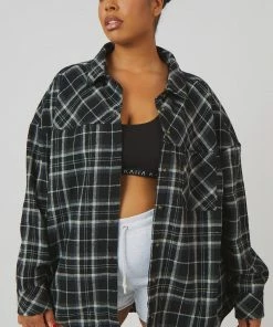 Kaiia CURVE CHECK SHIRT IN BLACK WITH BUTTON FASTENING