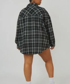 Kaiia CURVE CHECK SHIRT IN BLACK WITH BUTTON FASTENING