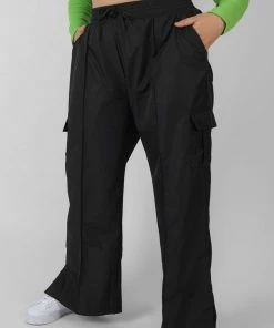 Kaiia CURVE SPLIT BLACK HEM CARGO TROUSERS BLACK CLOTHING