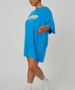 Kaiia CURVE NEWPORT GRAPHIC T-SHIRT DRESS BLUE TOPS