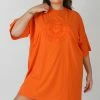 Kaiia CLOTHING CURVE MANHATTAN EMBROIDERED OVERSIZED T-SHIRT DRESS ORANGE