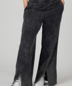 Kaiia OVERSIZED FIT SPLIT FRONT SEAM DETAIL WIDE LEG JOGGERS ACID WASH