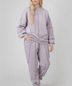 Kaiia OVERSIZED FIT RAW EDGE JOGGERS LILAC