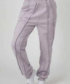Kaiia OVERSIZED FIT RAW EDGE JOGGERS LILAC