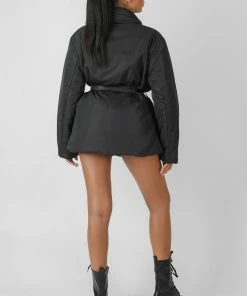 Kaiia SOPHIA & CINZIA BELTED PUFFER BLAZER BLACK