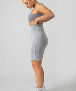 Kaiia CLOTHING COORDINATE SLOGAN CYCLING SHORT GREY ACID WASH