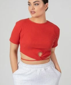 Kaiia KEYHOLE WRAP CROP TOP RED