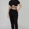 Kaiia UNDERBUST DETAIL STRAPPY CROP TOP BLACK CLOTHING