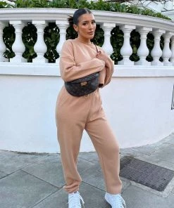 KAIIA FLUFFY 90S JOGGERS CAMEL