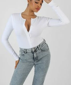 Kaiia FRONT BUTTON LONG SLEEVE RIBBED BODYSUIT WHITE 9 Kaiia FRONT BUTTON LONG SLEEVE RIBBED BODYSUIT WHITE