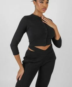 Kaiia BUTTON FRONT LONG SLEEVE CROP TOP BLACK