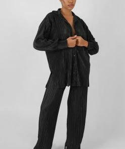 Kaiia OVERSIZED PLISSE SHIRT BLACK